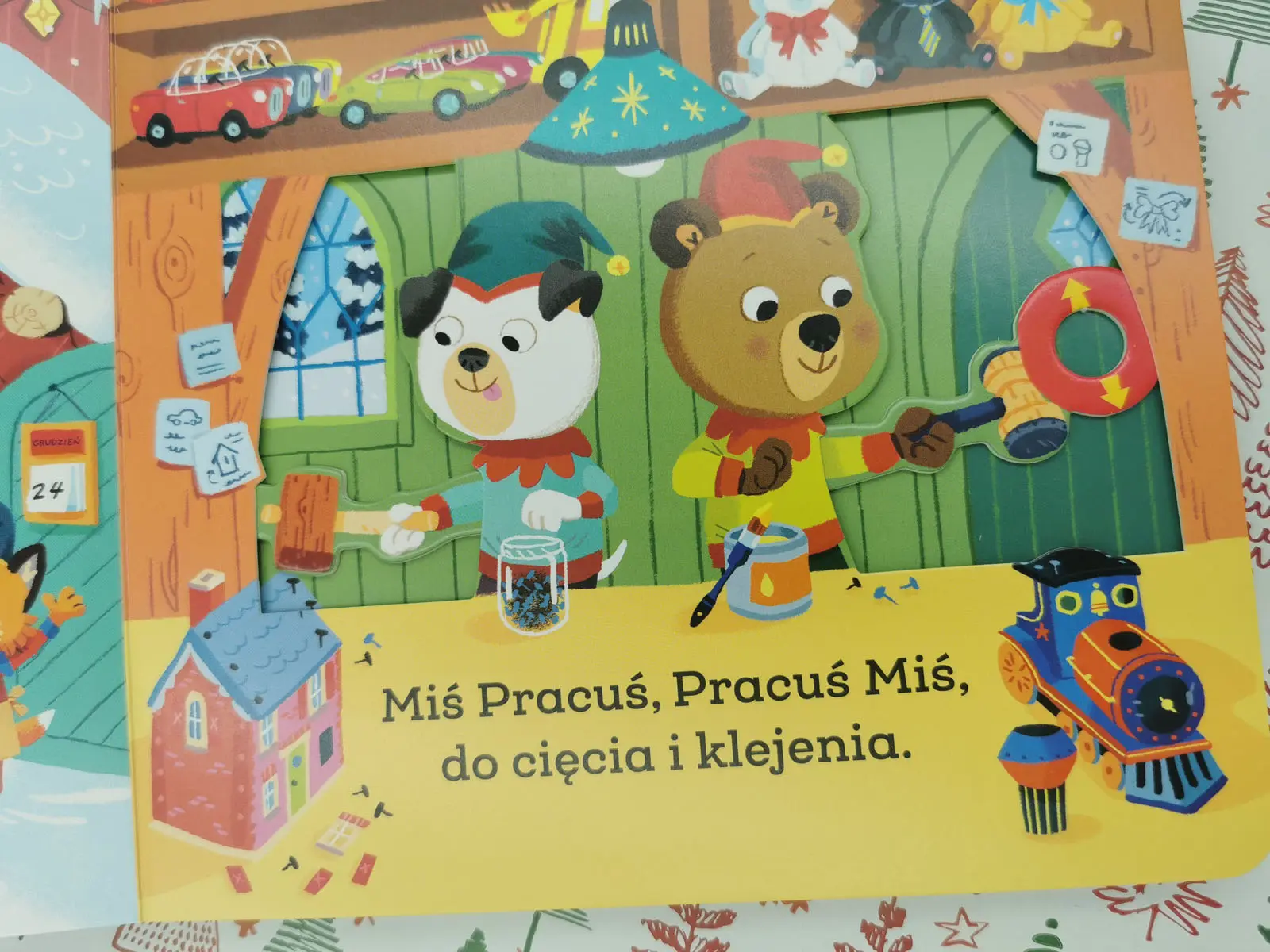 Miś Pracuś. Pomocnik Mikołaja